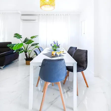 Casa Mario, La Zenia Boulevard Area,fantastic 2 Bedrooms, 2 Bathrooms House With Communal Swimming Pool And Barbecue Orihuela