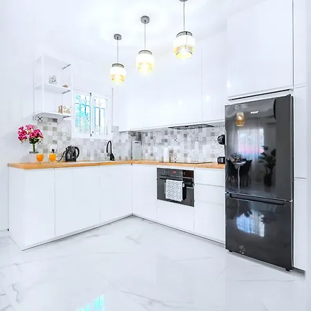 Casa Mario, La Zenia Boulevard Area,fantastic 2 Bedrooms, 2 Bathrooms House With Communal Swimming Pool And Barbecue